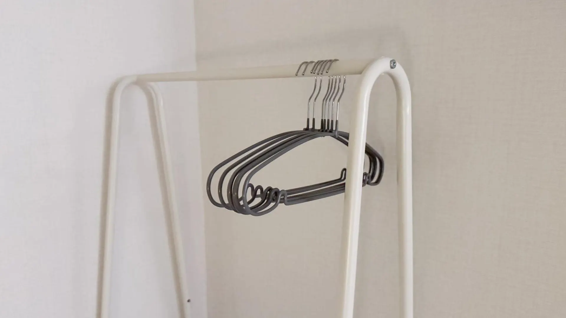 #Free Luggage Storage, #3 Rooms, #4 Beds, #Rooftop, #Han River, #5 Minutes To Dangsan Station, #Hongdae, #Hapjeong, #Airport Bus, #16 Pyeong, #Group, #Room 301 Сеул Апартаменты